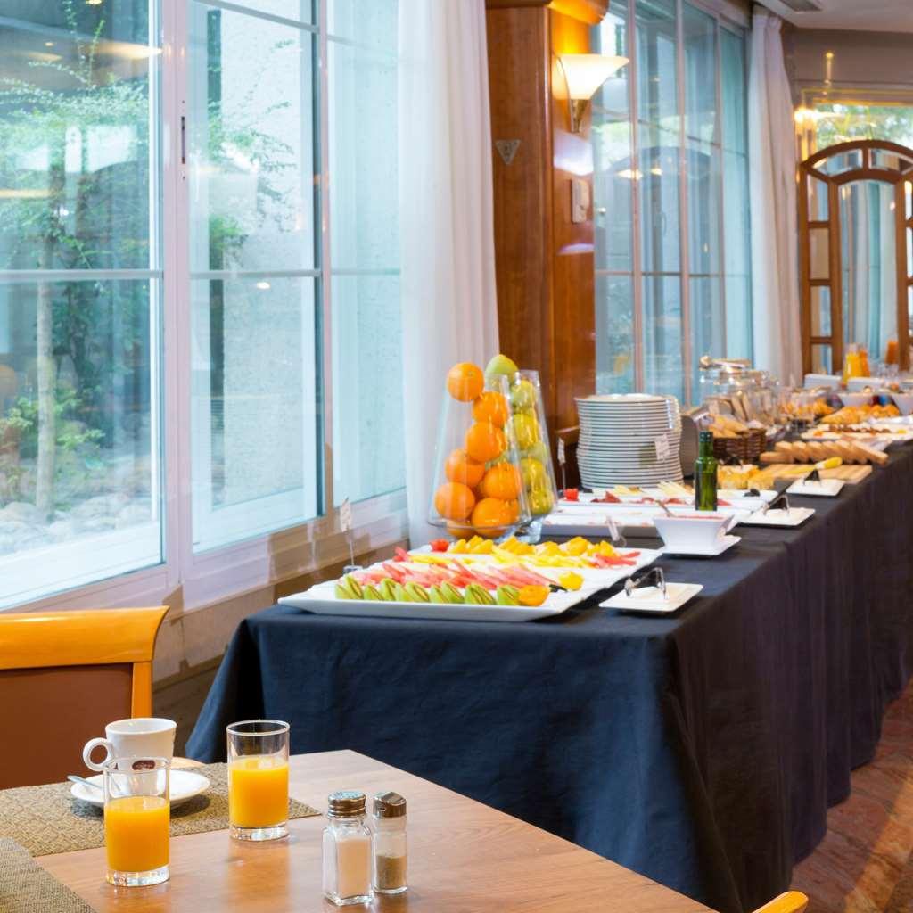 Vp Jardin De Tres Cantos Restaurant photo